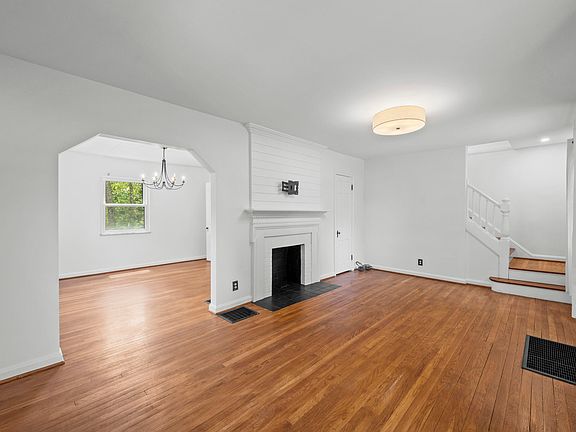 5th image of 1235 Upland Ave