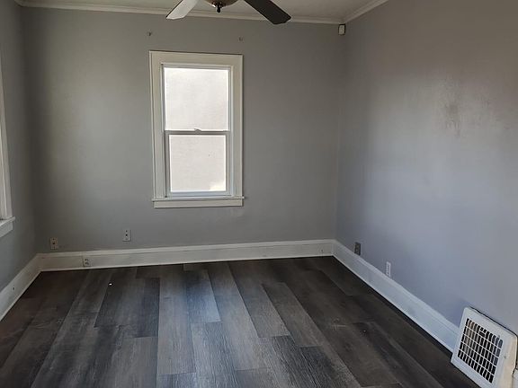 4th image of 4851 Dupont Ave N