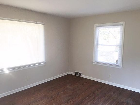 4th image of 2115 Kessler Blvd North Dr