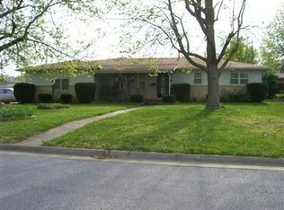 1406 S Sieger Dr, Springfield, MO 65804