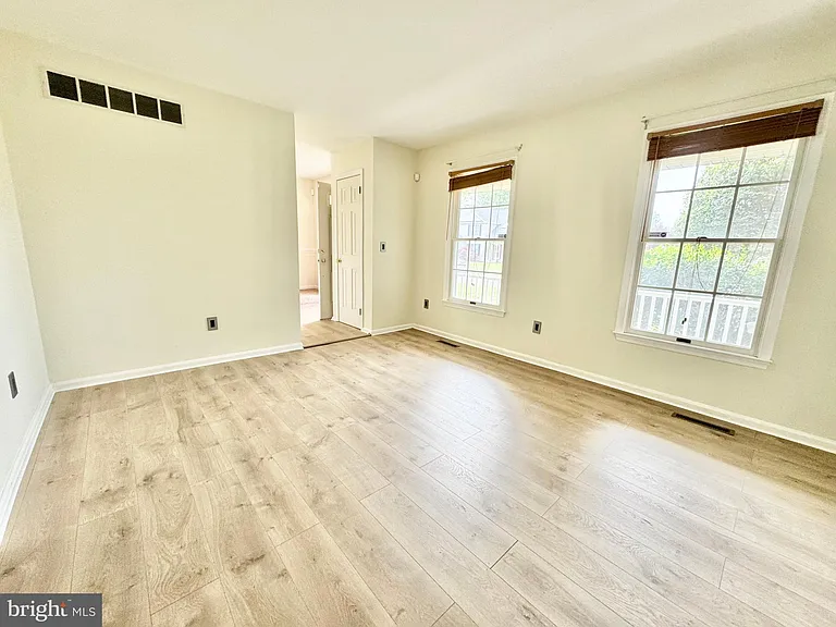 501 Falcon Dr — Photo 6