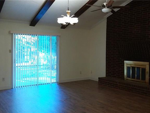3rd image of 501 Southmoor Dr