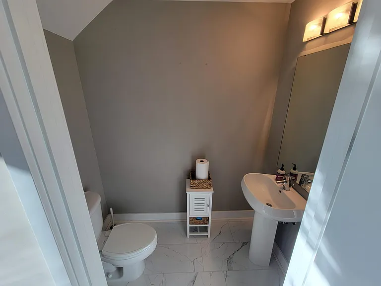 1133 Metropolitan Ave #306 — Photo 12
