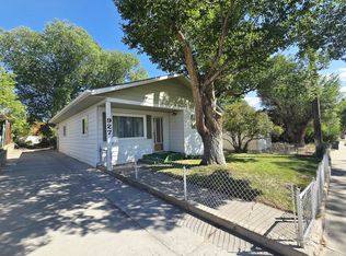 927 Lincoln Ave, Rock Springs, WY 82901