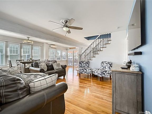 5th image of 54 Belmont St