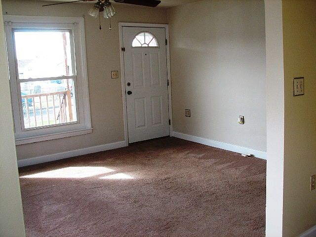 1st image of 257 Illinois St
