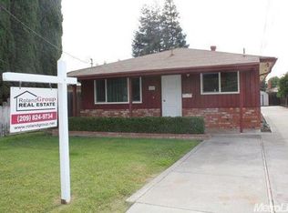 613 Palm Ave, Ripon, CA 95366