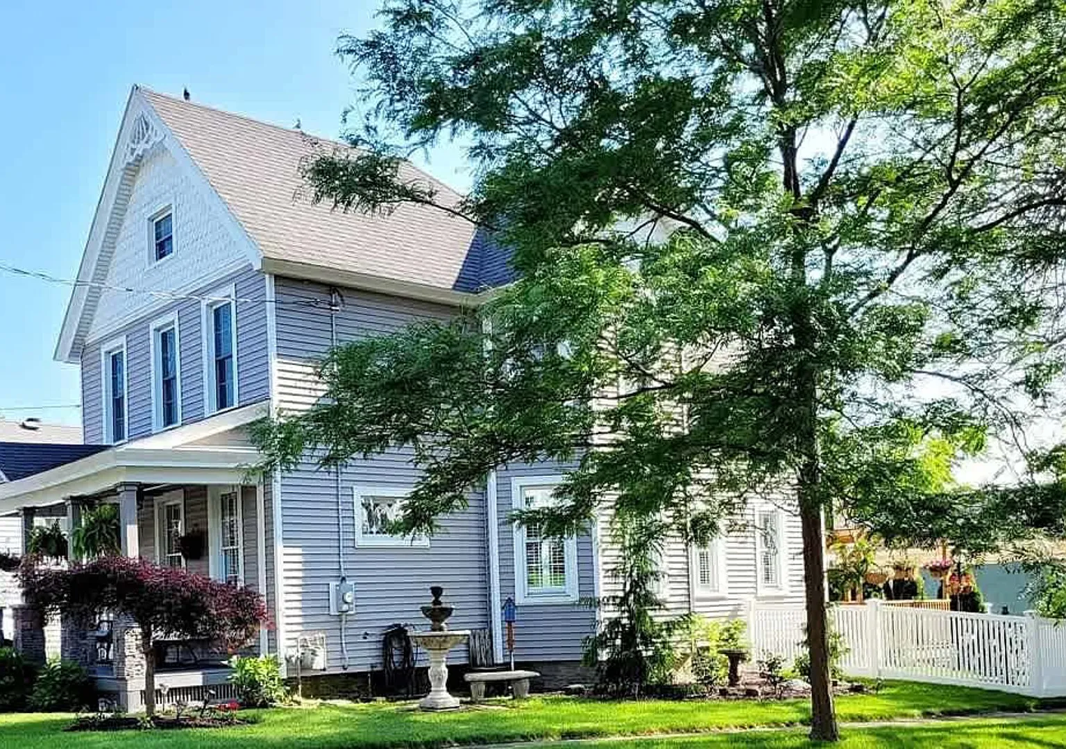 The Hamilton Harbor House — Photo 1