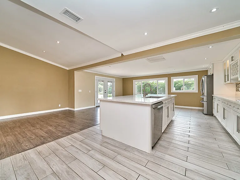 2660 Conata St — Photo 49