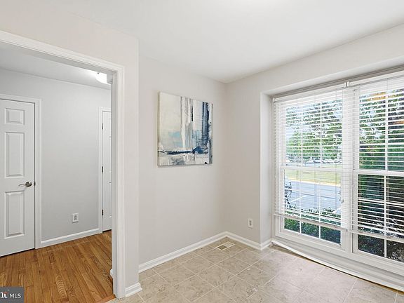 4th image of 43571 Plantation Ter