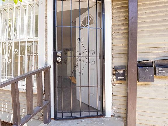 2nd image of 759 N Raymond Ave APT 2