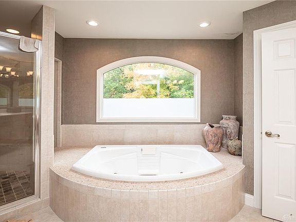3rd image of 9824 Country Creek Way