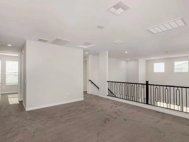 10250 W Adam Ave — Photo 3