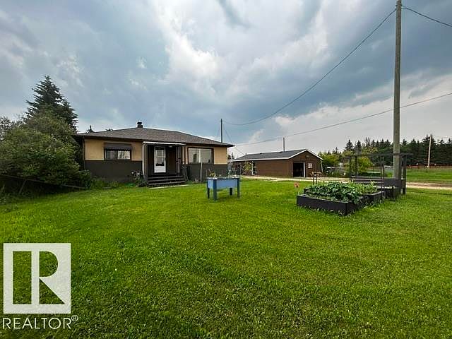 1st image of 5004 52nd Ave
