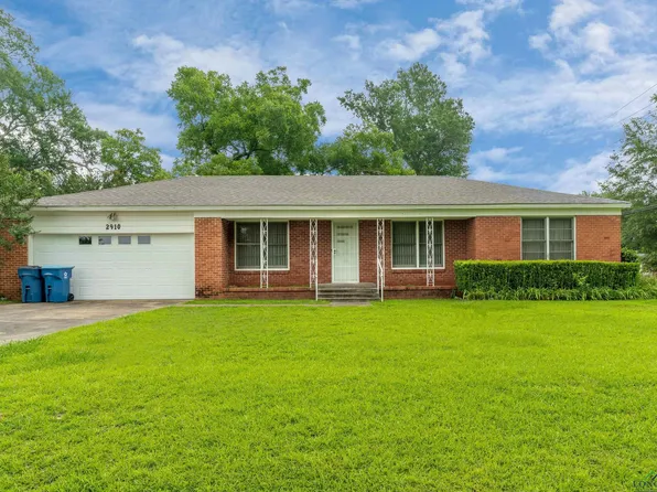 2910 Rosborough Springs Rd, Marshall, TX 75672