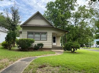 121 W Jefferson St, Pittsburg, KS 66762