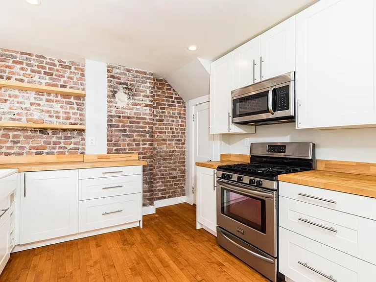 23 Concord Way — Photo 11