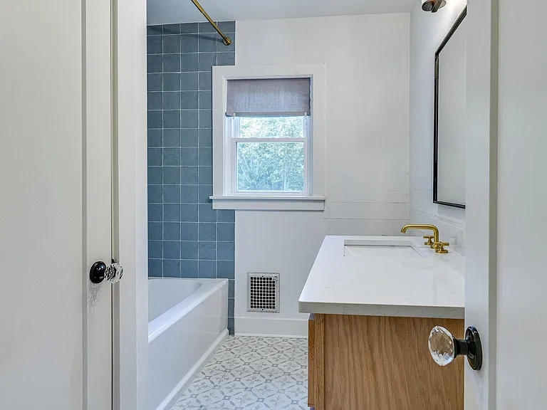 8569 Horton Hwy — Photo 16