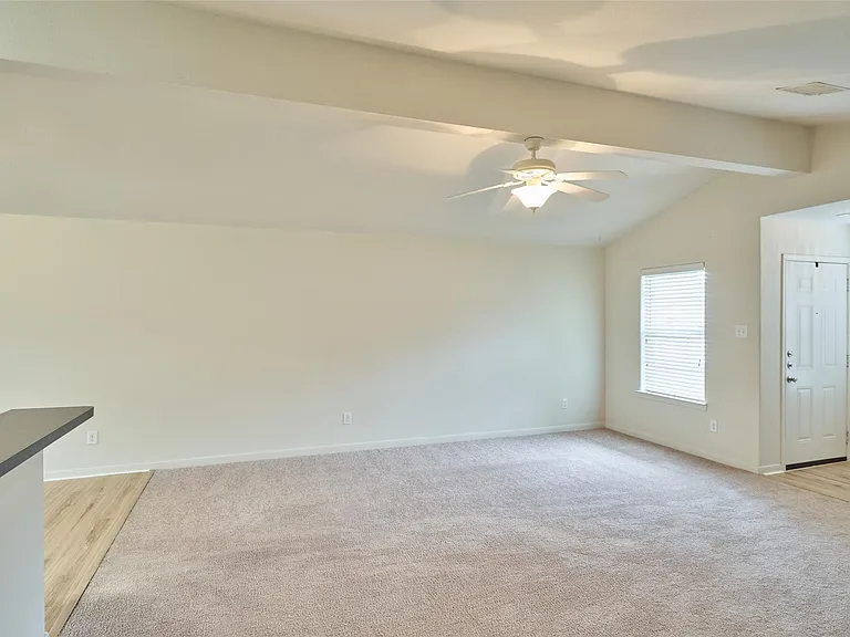 4243 Medina River Loop — Photo 12
