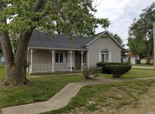 214 W Baker St, Gillespie, IL 62033