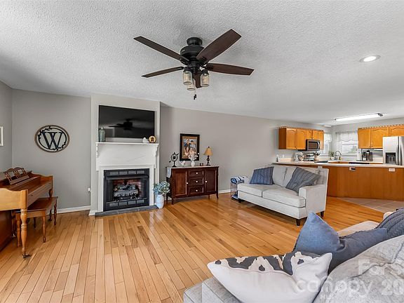 2nd image of 3955 Northernmistic Dr