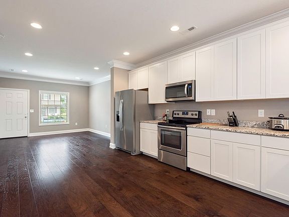 3rd image of 2313 Madeline Vine Ln