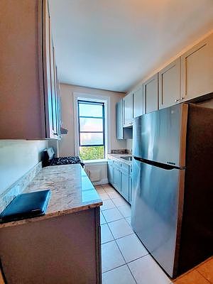 1st image of 216 33rd Ave #B7