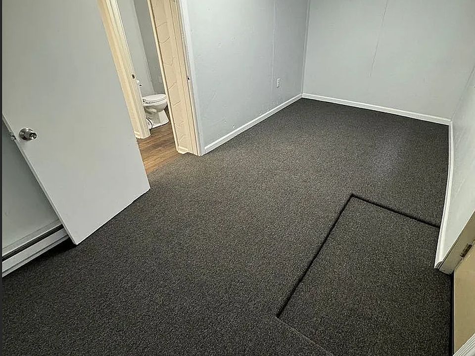 For Rent : $1175
