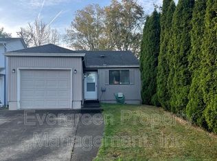 302 SE 34th Cir, Troutdale, OR 97060