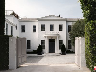 227 N Tigertail Rd, Los Angeles, CA, 90049