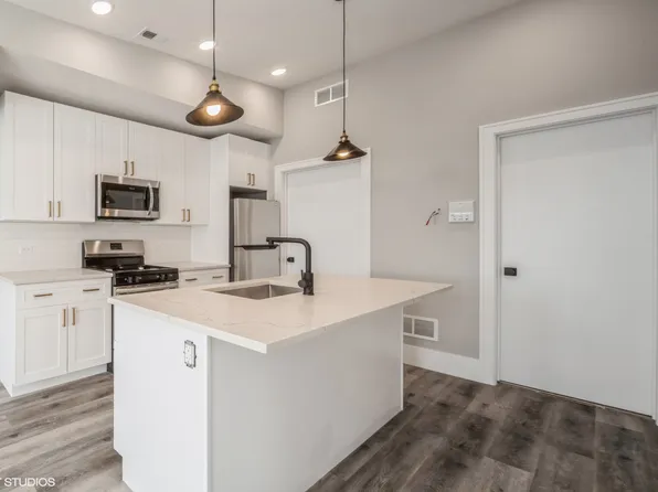 639 W 18th St, Chicago, IL