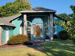 155 Parkhill Pl, Grants Pass, OR 97527