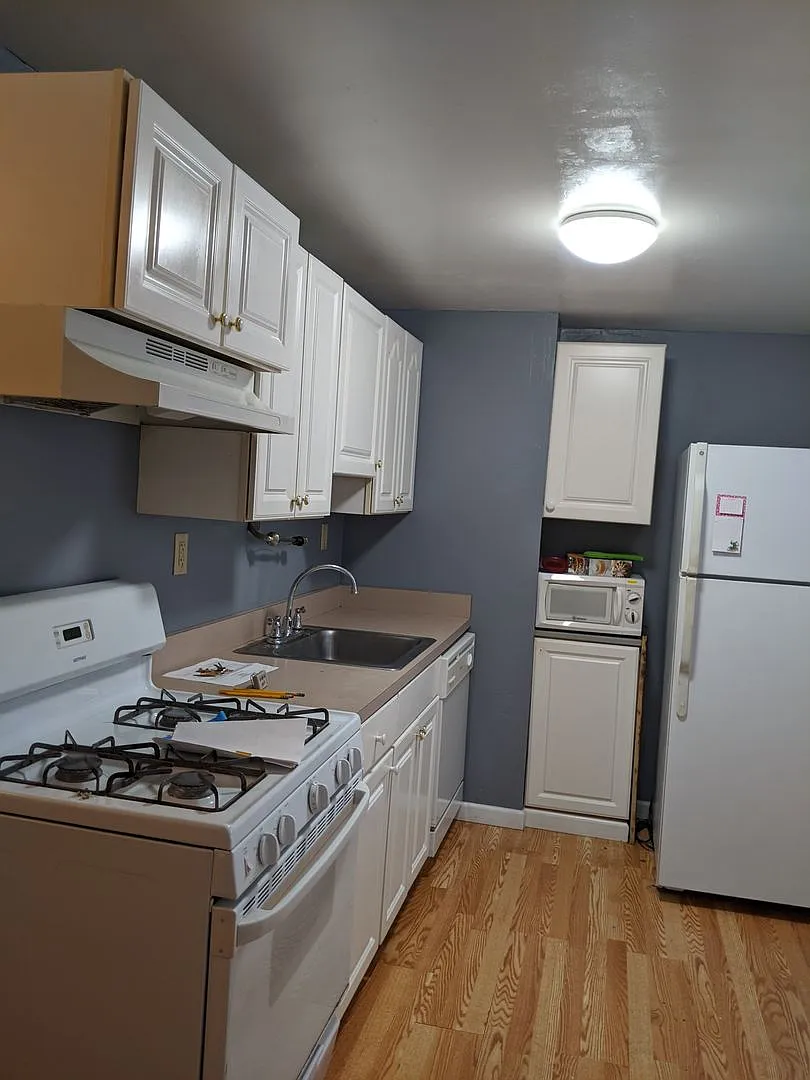 South Oakland renovated 2 bedroom — Photo 4