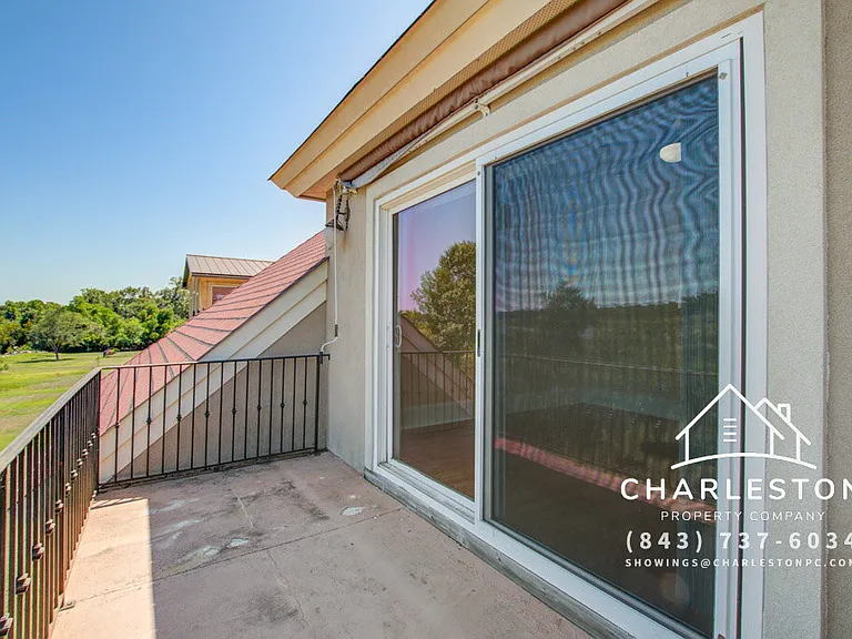 1739 Indigo Island Dr — Photo 48