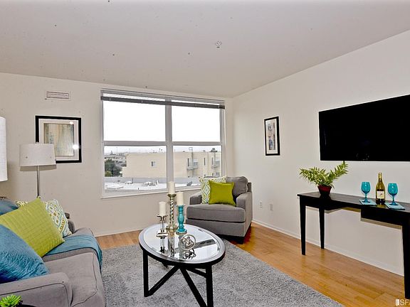 4th image of 8400 Oceanview Ter APT 411