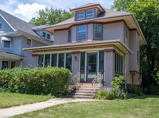 629 S Ridgeland Ave, Oak Park, IL 60304
