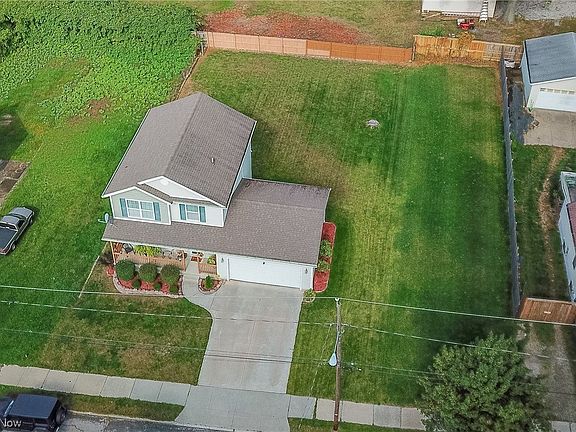 5th image of 396 Kline Ave
