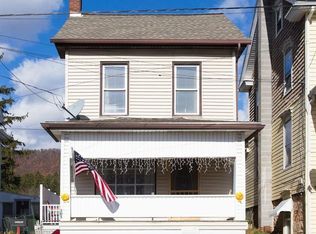 505 W Market St, Williamstown, PA 17098
