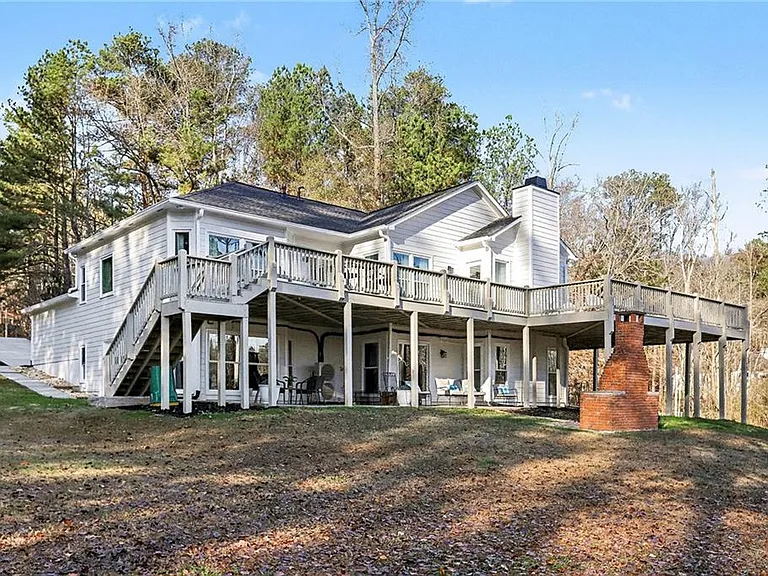 241 Nacoochee Dr — Photo 43