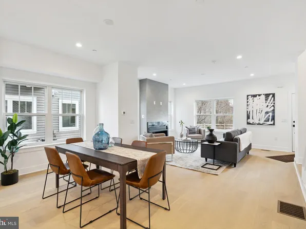3600 Grant Ave #24, Philadelphia, PA 19114