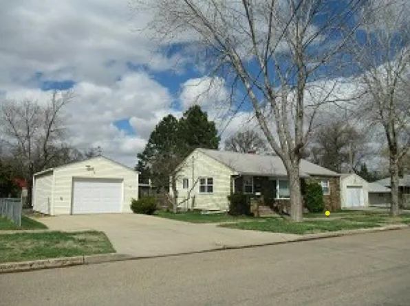 309 10th Ave SE, Minot, ND 58701