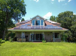 100 Stewart Point Rd, Nassau, NY 12123