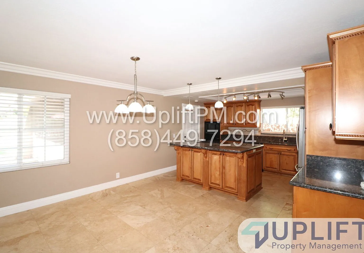 3 bed, 2.0 bath, 1752 sqft, $3,800 — Photo 4