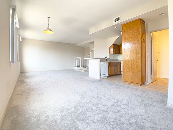 4th image of 10133 Tabor St #13