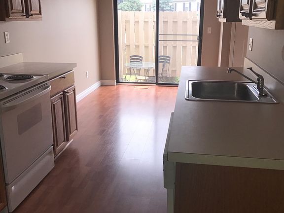 2nd image of 44639 Georgia Ct