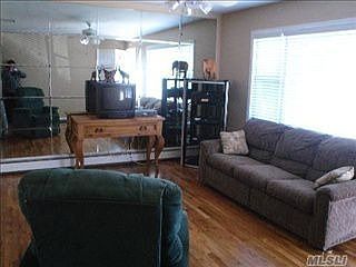 4th image of 45 Norwood Ave