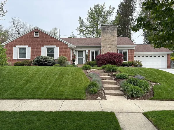 1212 Sunset Dr, Fort Wayne, IN 46807