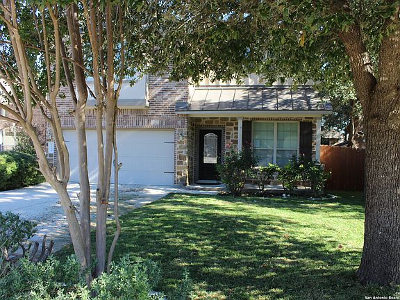 3rd image of 124 CHISHOLM DR