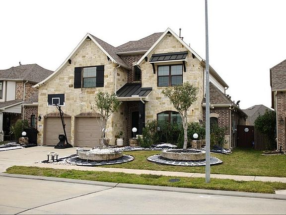 3rd image of 14703 Breyana Park Ln
