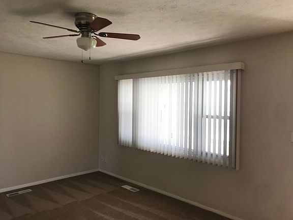 3rd image of 130 Bel Aire Dr